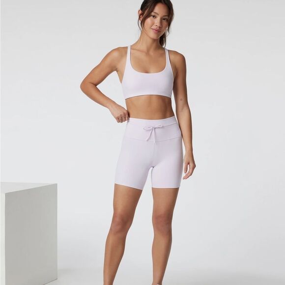 VUORI Daily Bike Short in Opal Lilac Size Small - Picture 3 of 9
